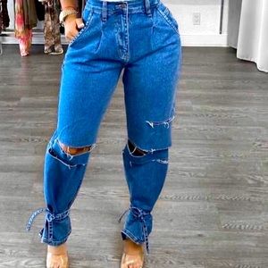 Vibrant MIU brand new never worn jeans tie me down mom jeans. High waisted